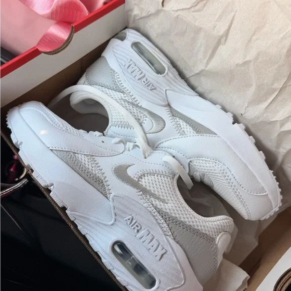 Women’s Nike Air Max Excee white - Picture 1 of 5